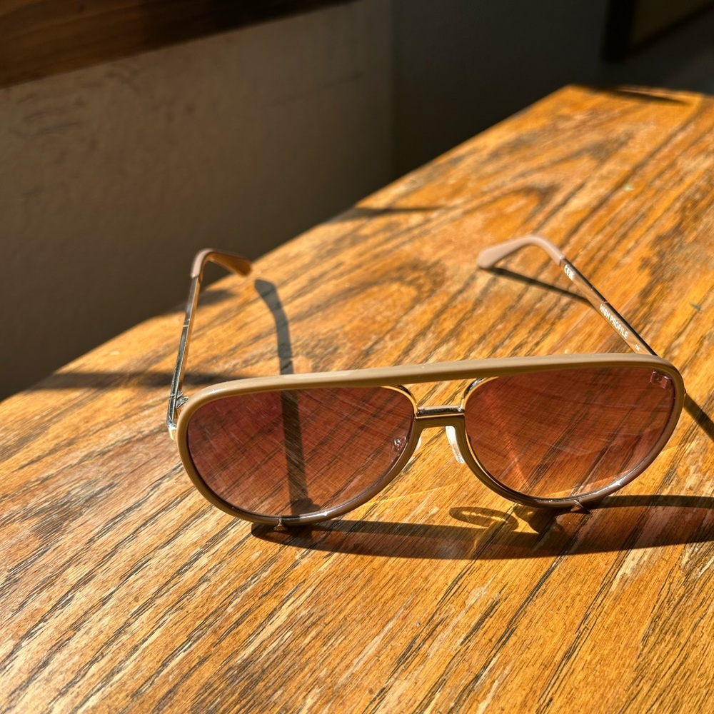 Quay Australia Aviator Sunglasses with light brown frame and brown lenses